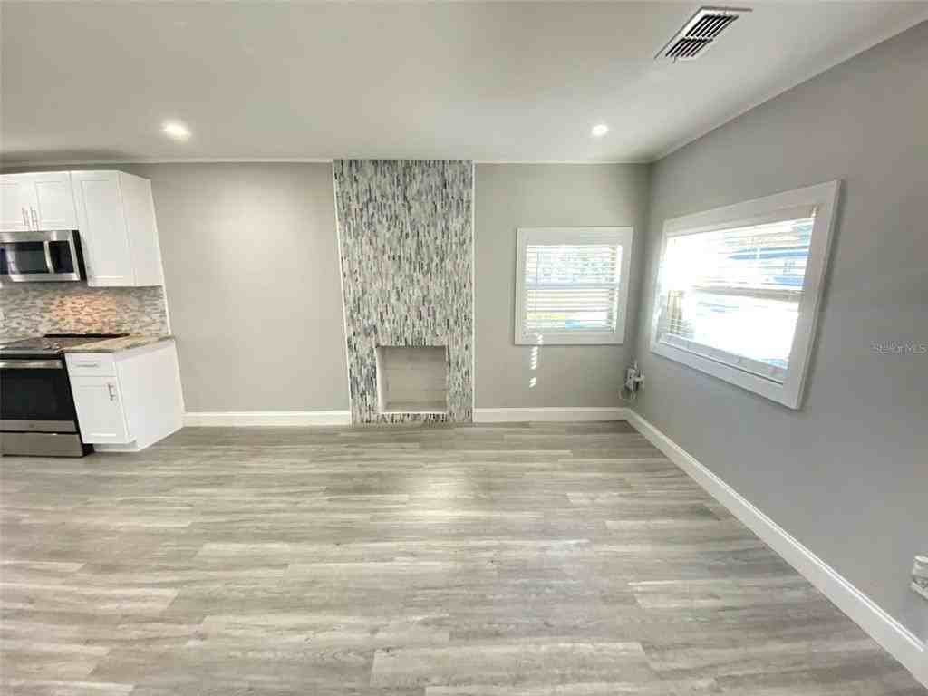 241 E Church Ave #241 - Photo 5 of 20