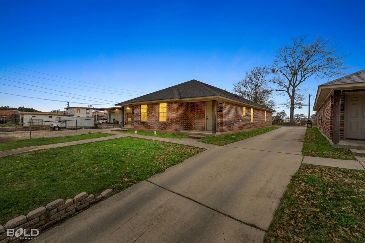 1719 - Photo 2 of 29