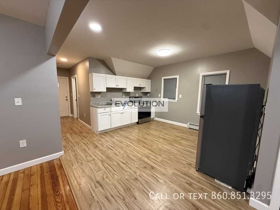 1 Sterling St #FL3 - Photo 4 of 11