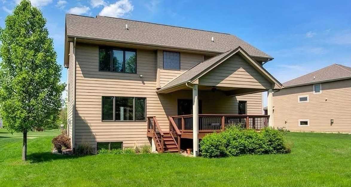 8700 Wooded Point Dr - Photo 2 of 22