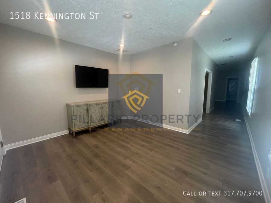 1518 Kennington St - Photo 3 of 9