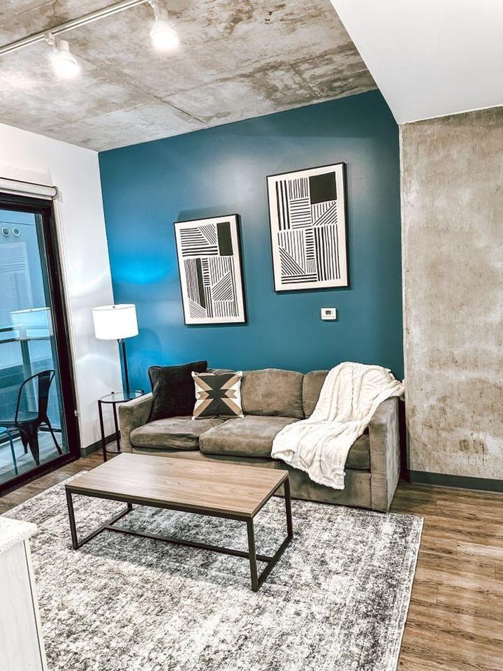 1031 N Park Ave #1383726P - Photo 2 of 30