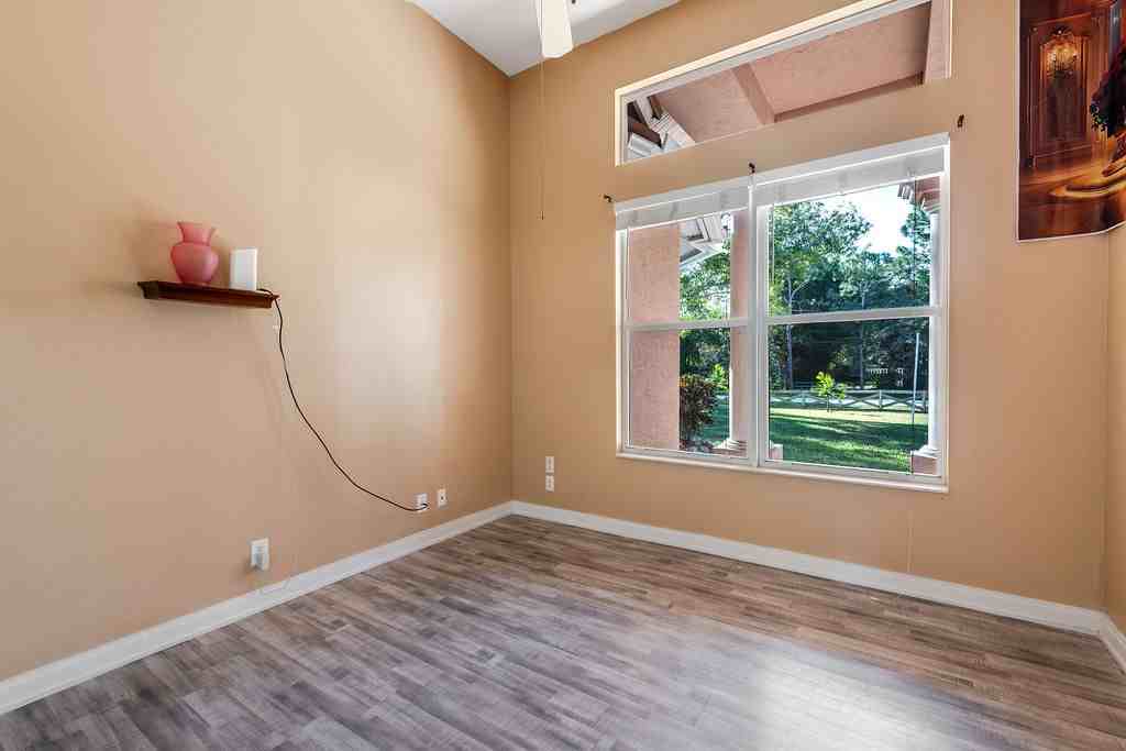 13577 52nd Ct N #1 - Photo 5 of 37