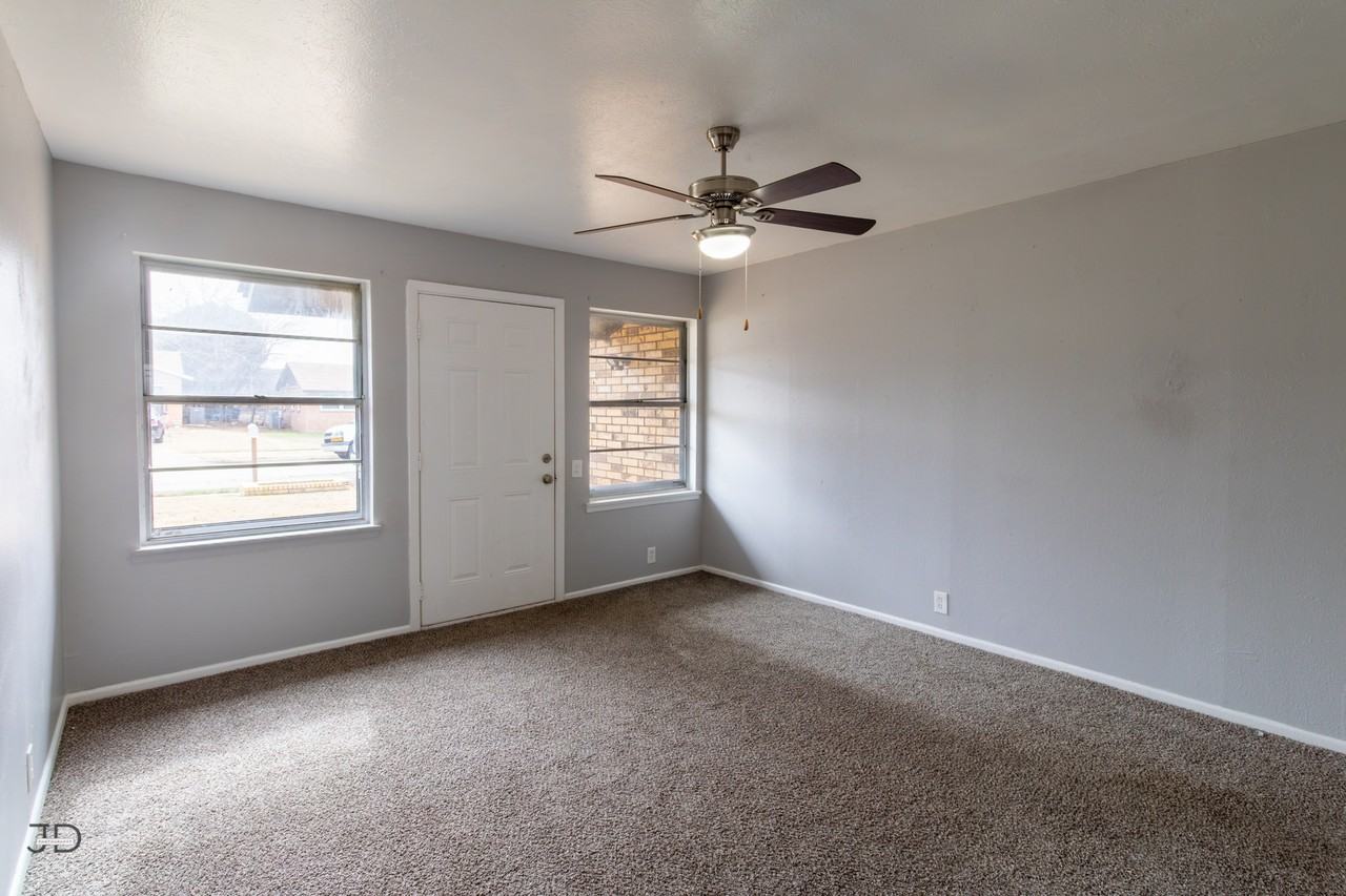 1808 Las Cruces Ln #1 - Photo 3 of 22