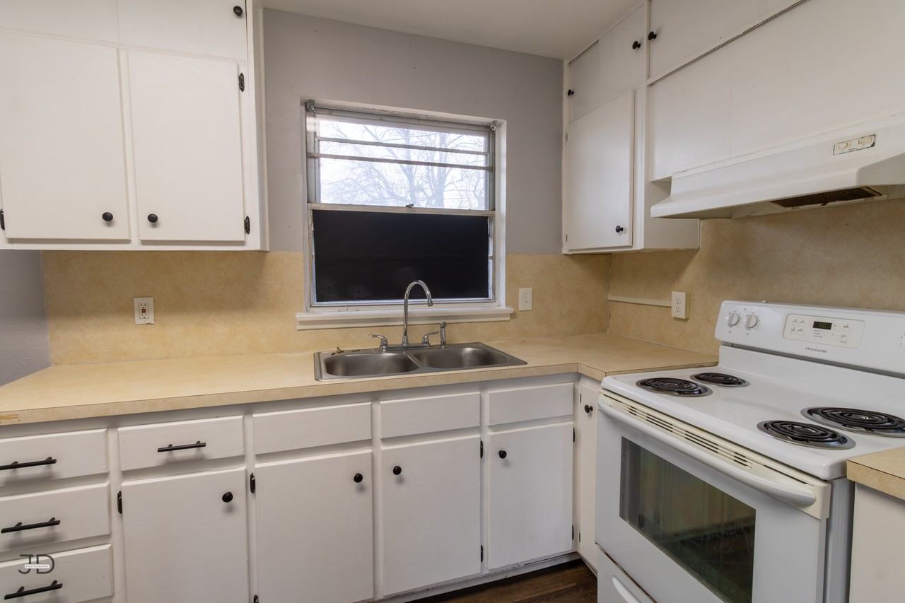 1808 Las Cruces Ln #1 - Photo 6 of 22