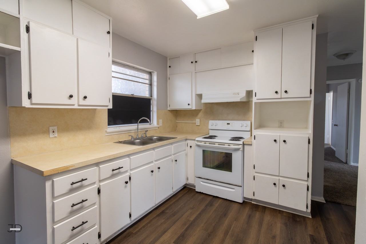 1808 Las Cruces Ln #1 - Photo 7 of 22