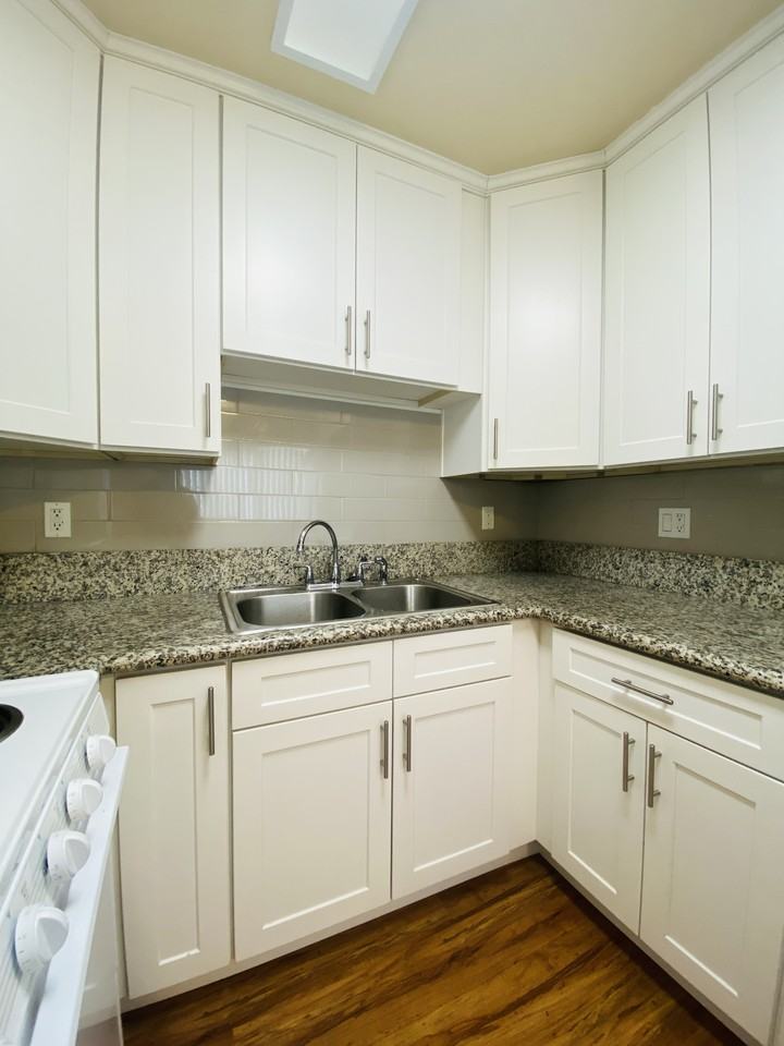 3534 Perlita Ave. - Photo 5 of 13