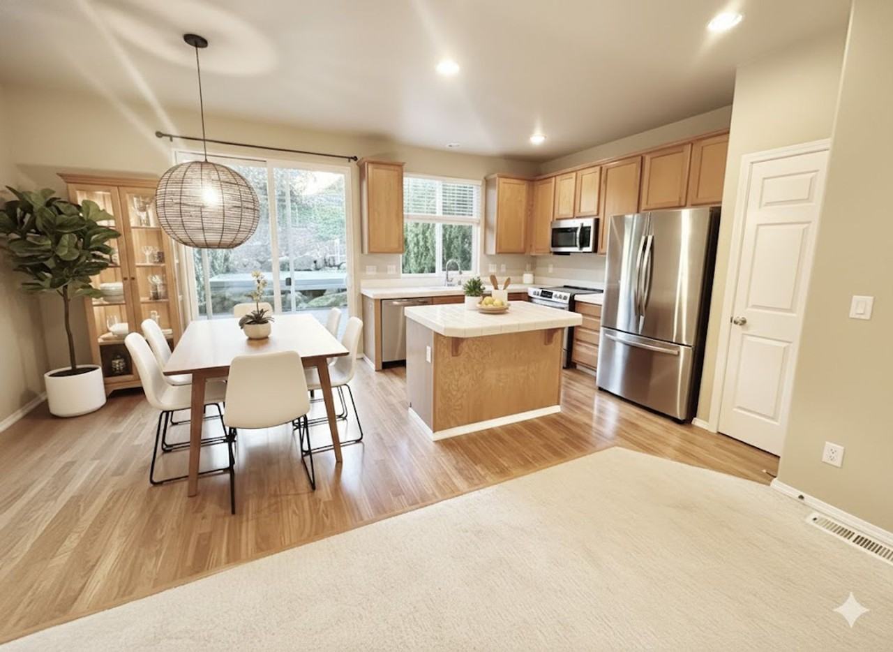 20366 Hoodview Ave - Photo 3 of 18