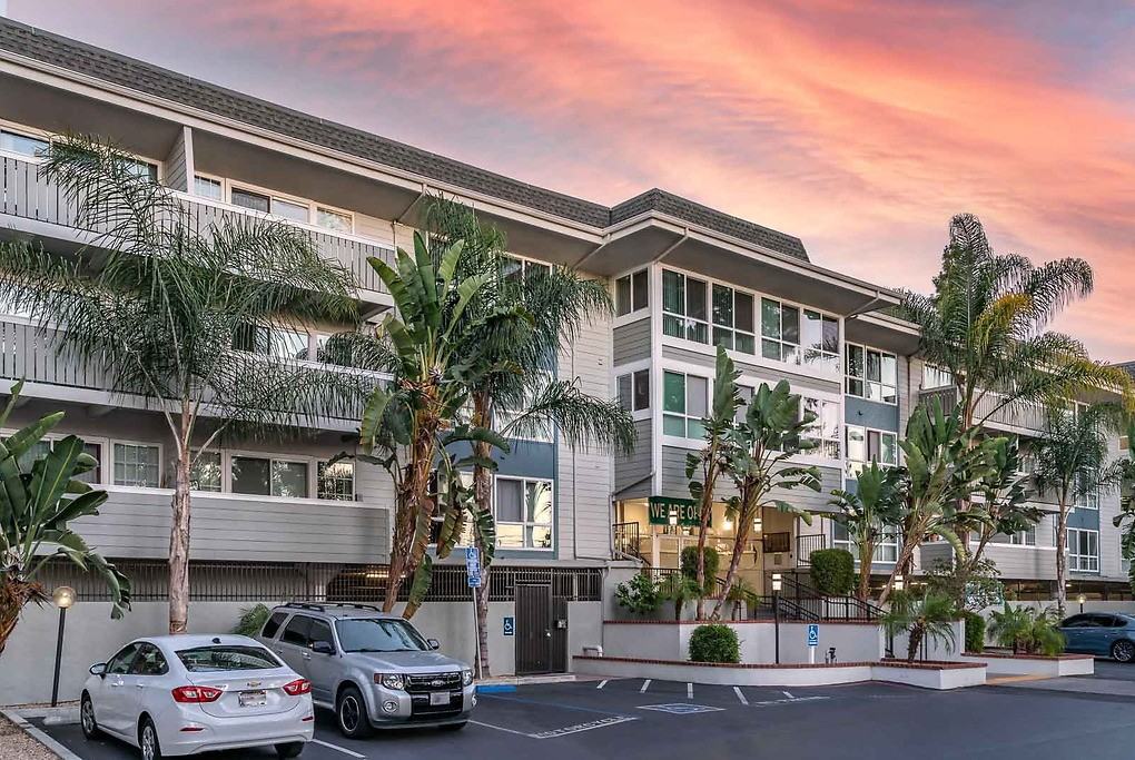 Regency at Mountain View - Photo 7 of 38