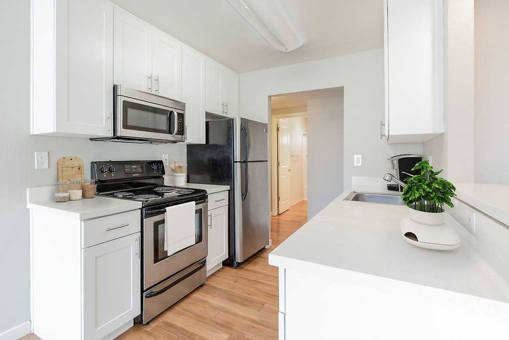 The Rexford - Photo 5 of 50