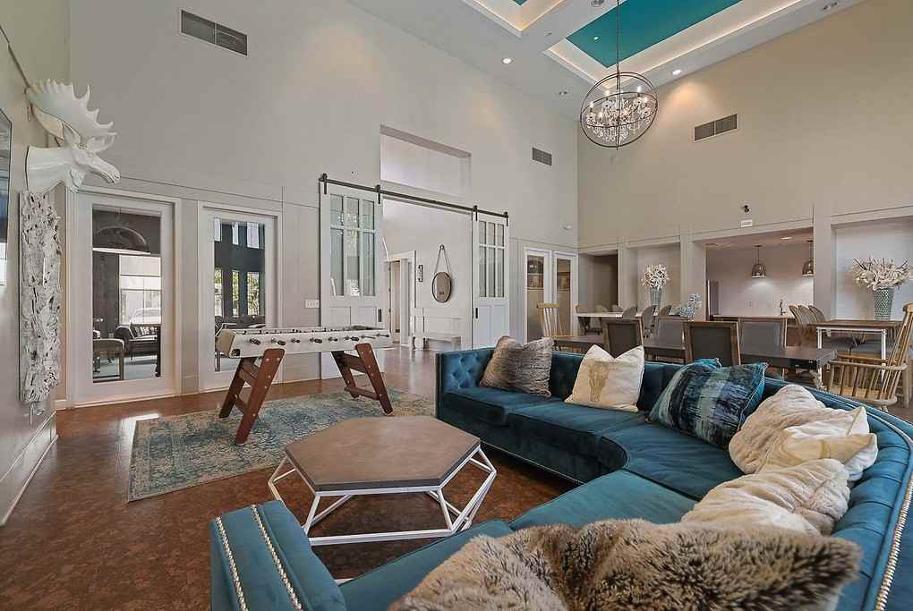 Waterford Place - Photo 4 of 48