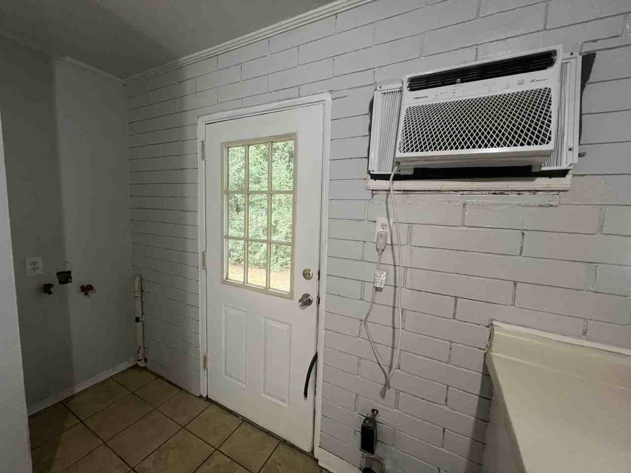 Stoney Point Apartments - Photo 2 of 44