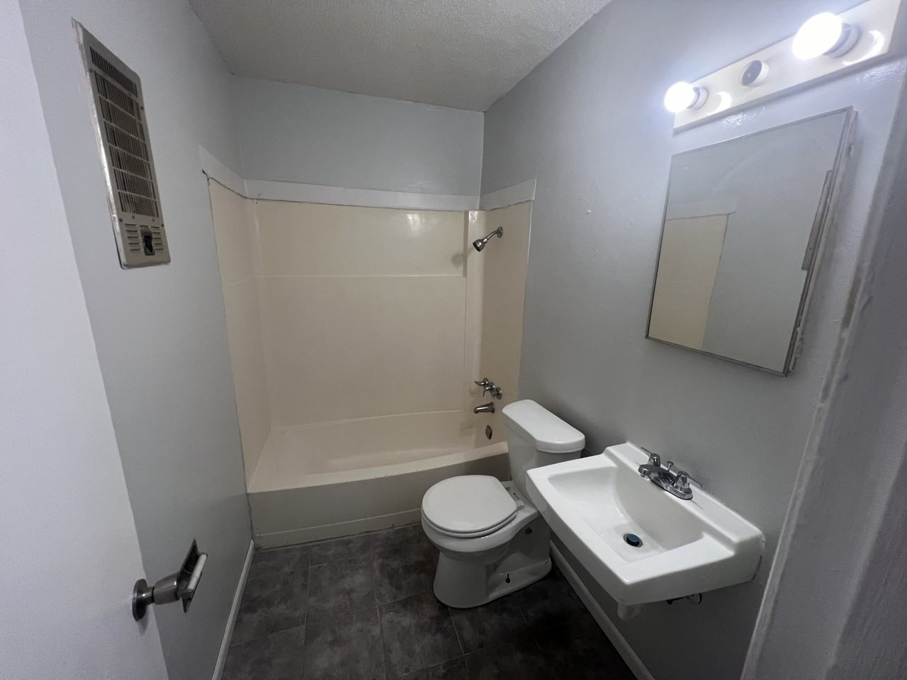 Stoney Point Apartments - Photo 7 of 44