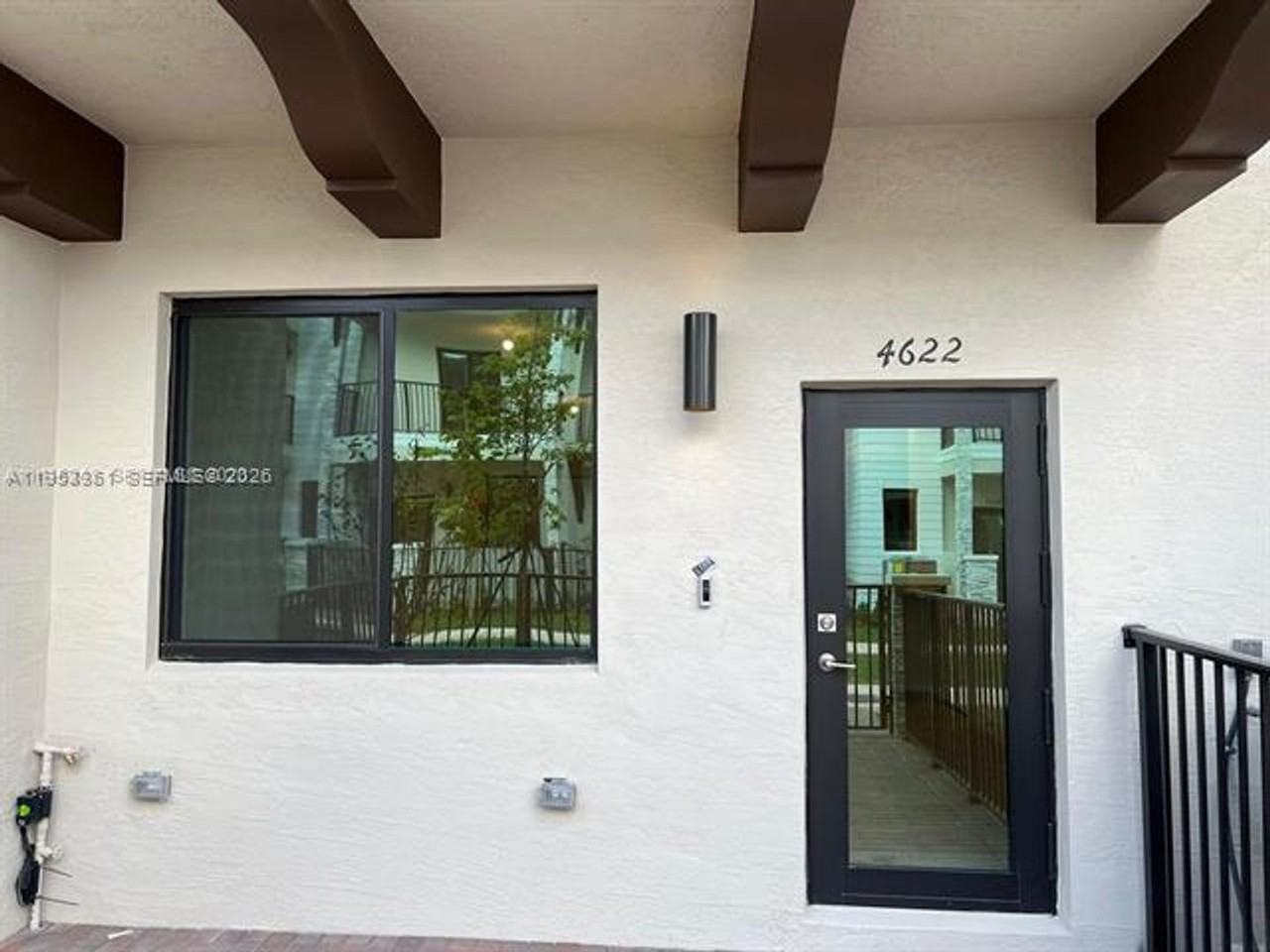 4622 4622 NW 83rd Path th 4622 - Photo 2 of 14