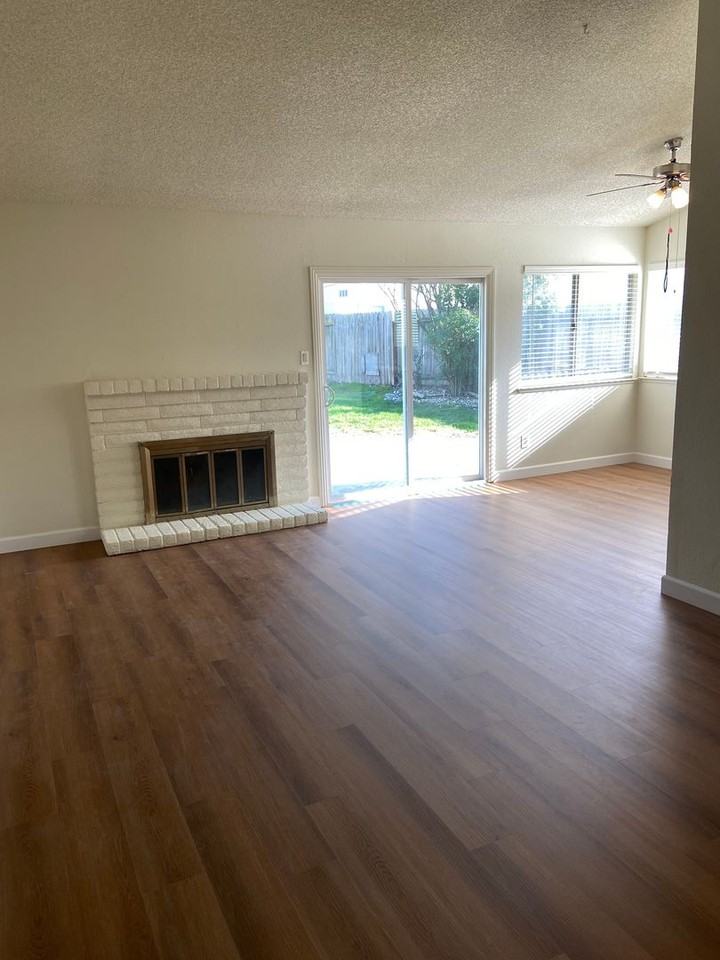 7158 Predial Way - Photo 4 of 20