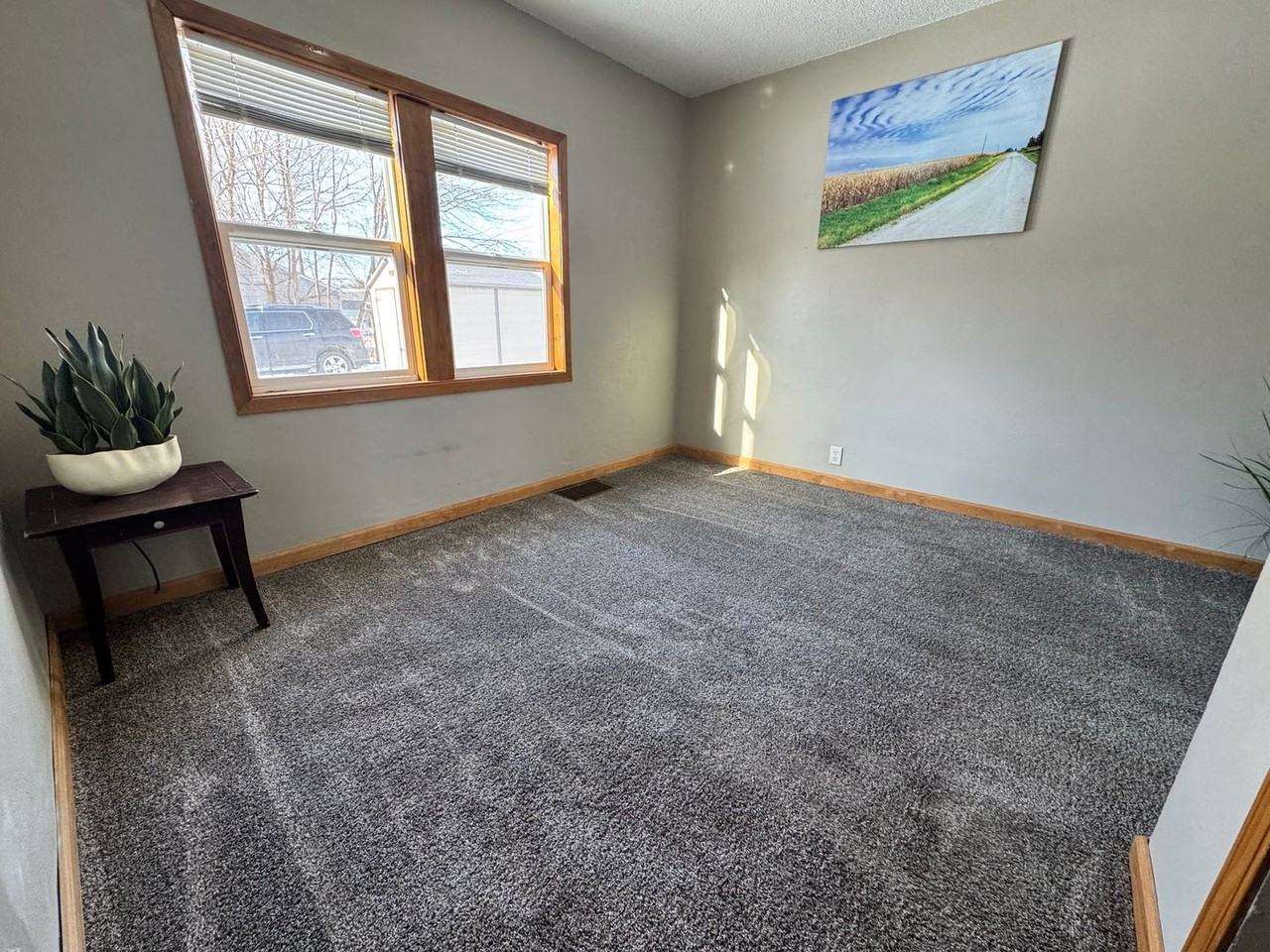 418 Hartman Ave - Photo 6 of 26