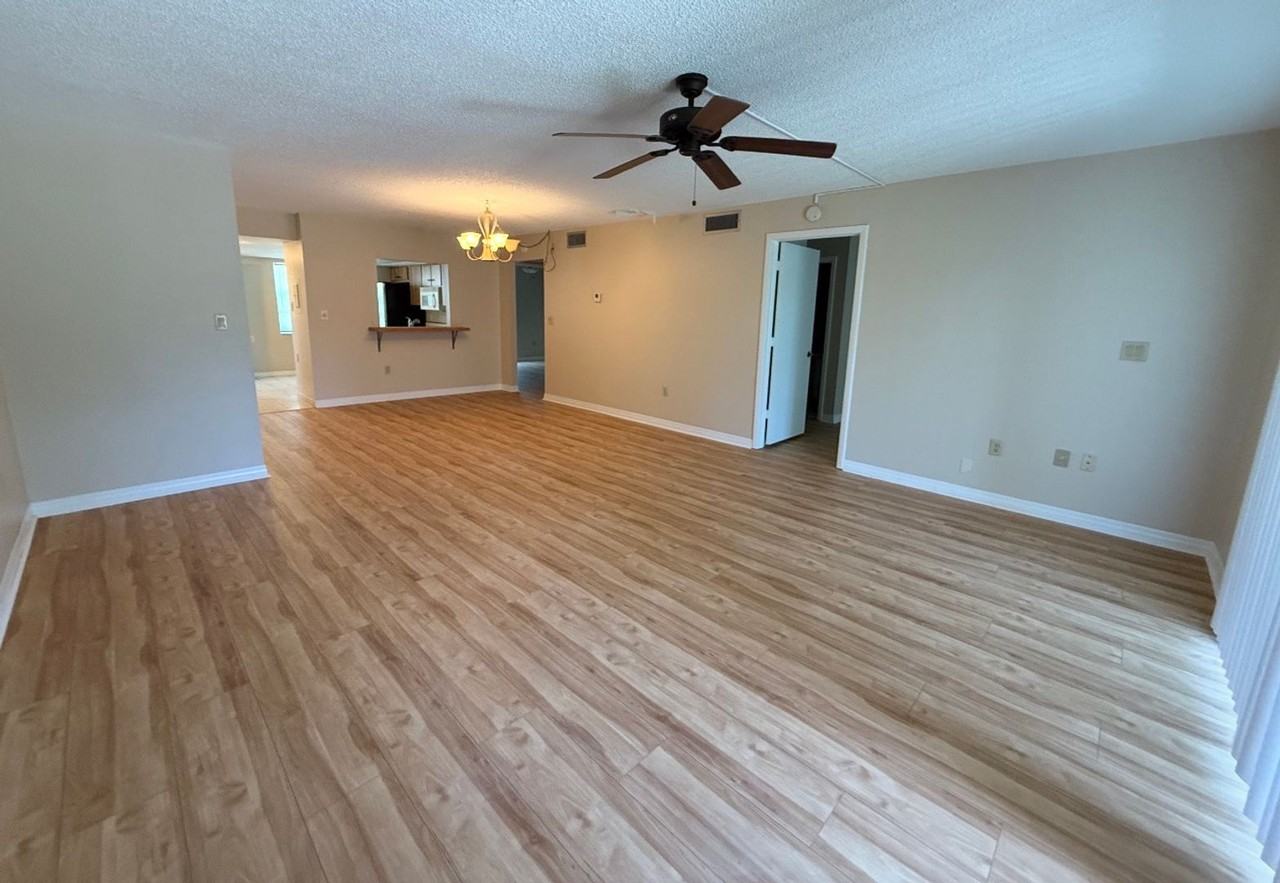 513 E Marion Ave #2 - Photo 3 of 9