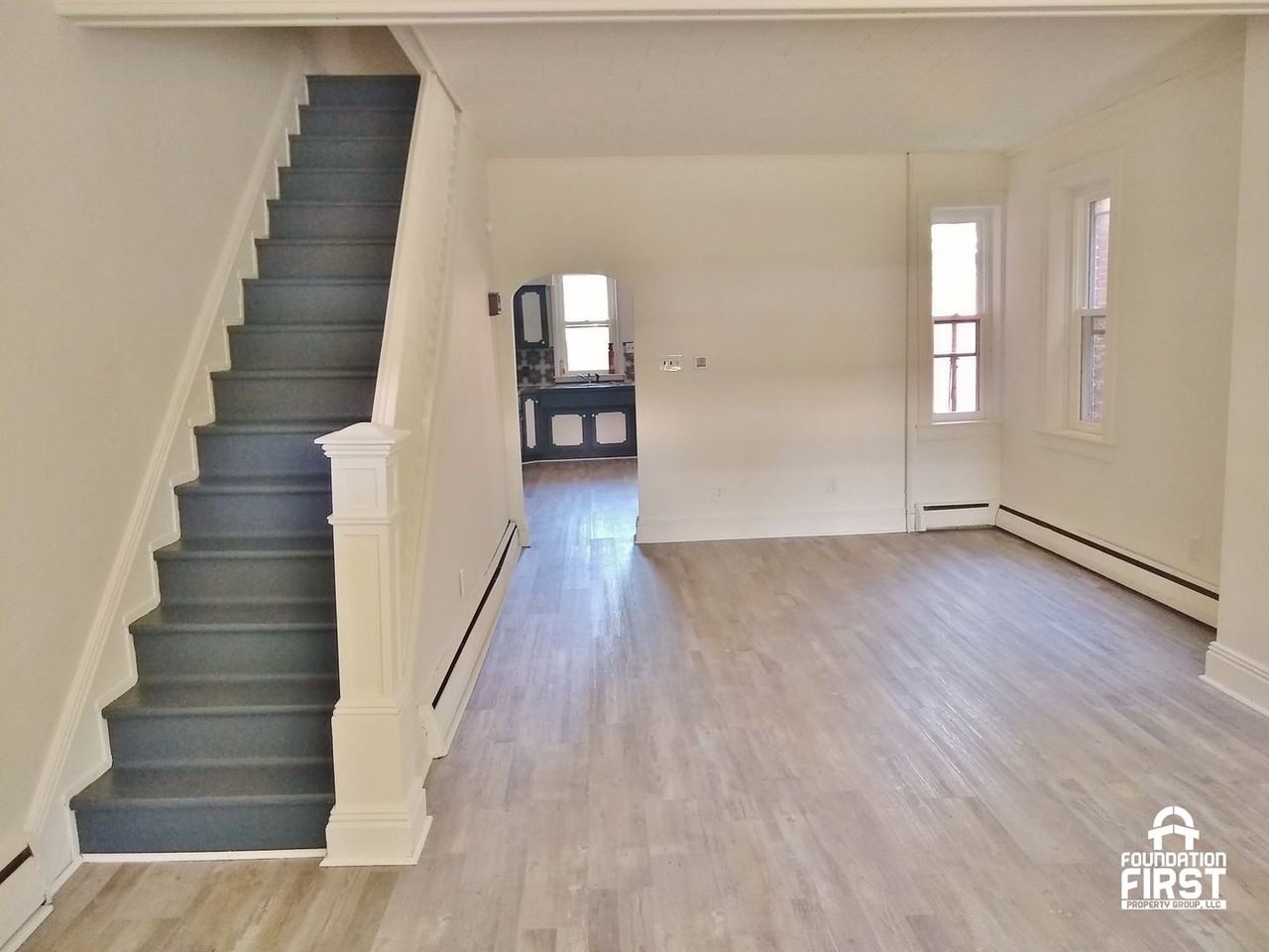 138 N Water St - Photo 2 of 27