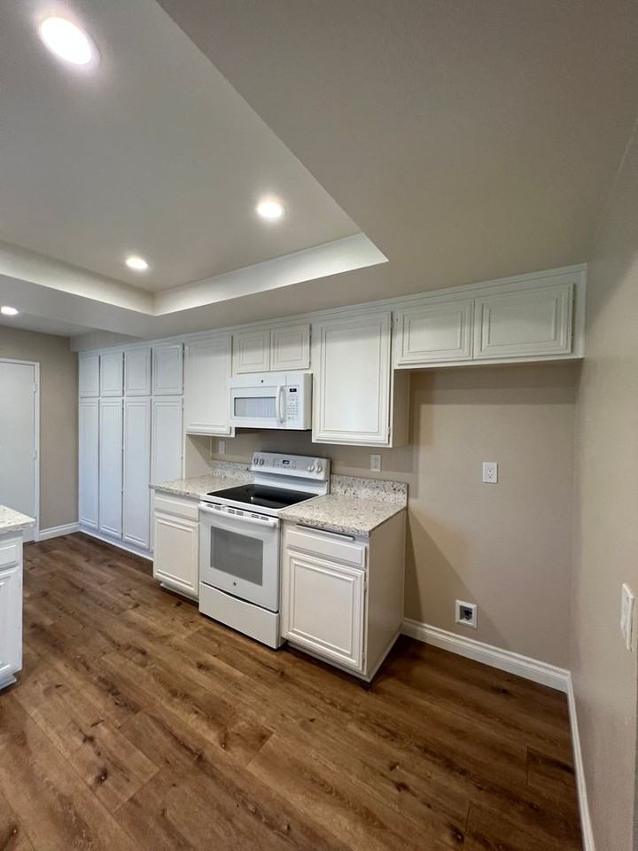 35103 Village 35 - Photo 5 of 16