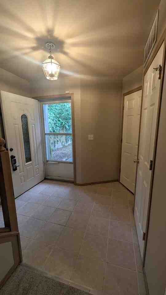 2024 104th St Sw #B - Photo 3 of 42