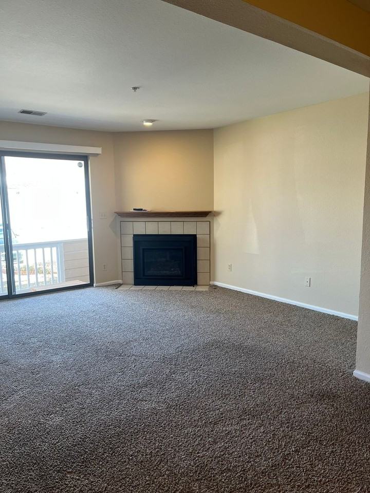 4895 Twin Lakes Rd #2 - Photo 5 of 15