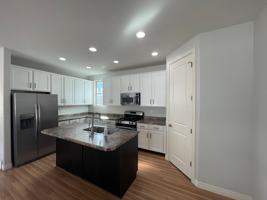 featured image of 4634 W Vermillion Dr