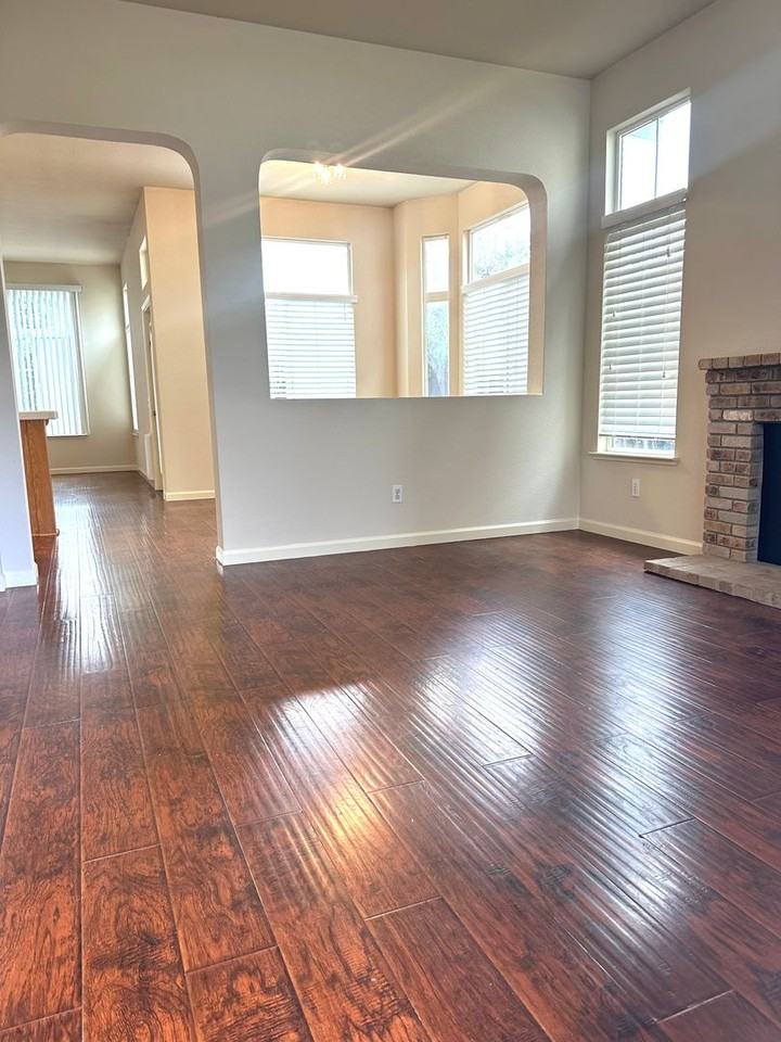 238 Westbury Ln - Photo 6 of 35