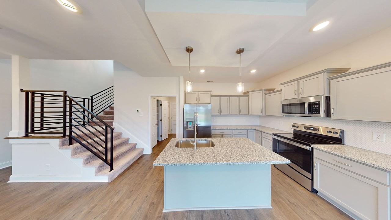 2091 Ireland Way - Photo 4 of 13