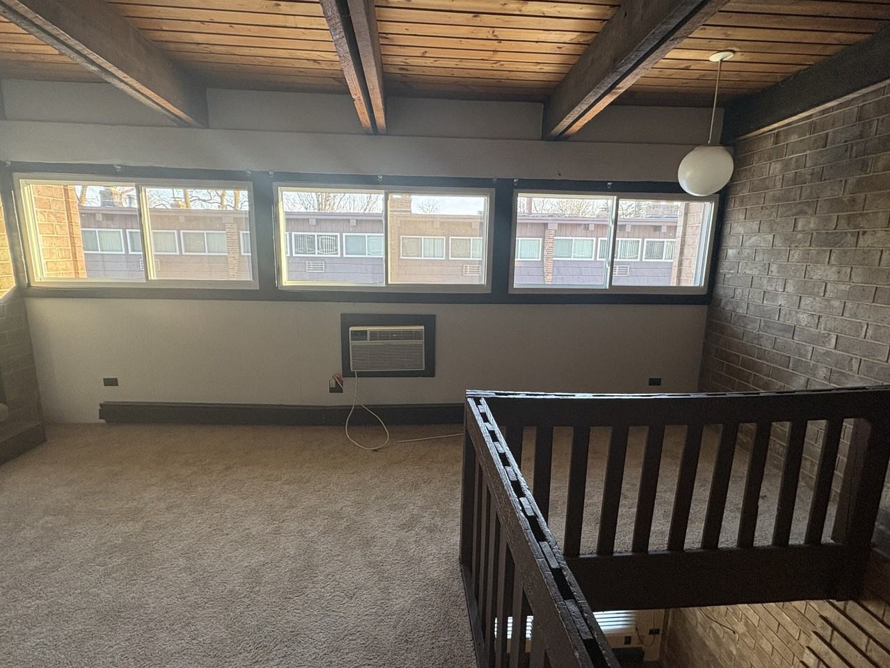 389 North Crystal Avenue - Photo 4 of 11