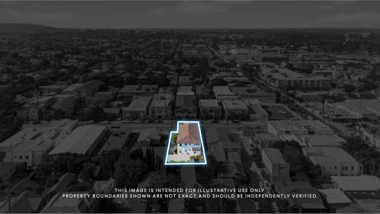 4308 E 4th Street - Photo 4 of 5