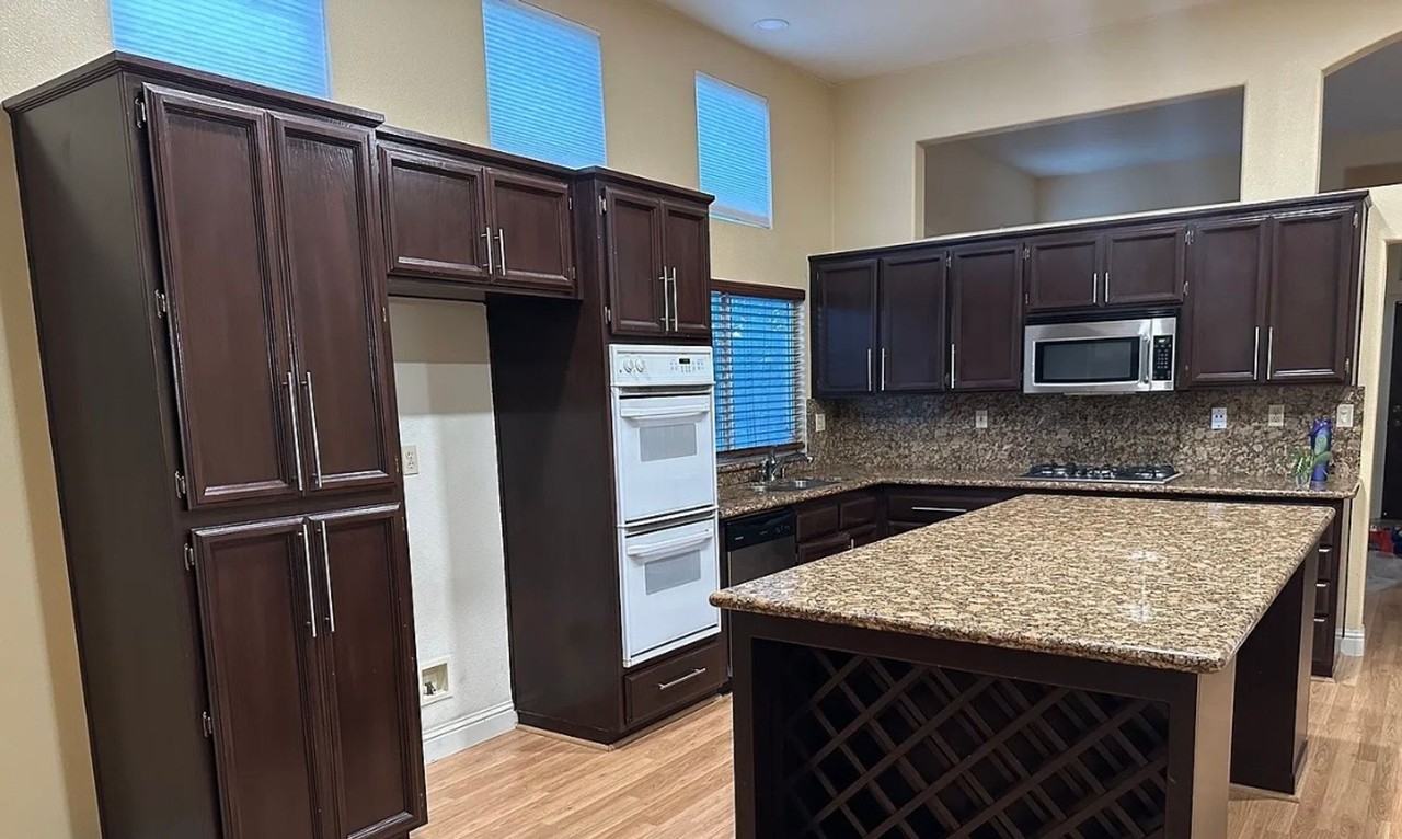 351 Seaton Dr - Photo 3 of 7