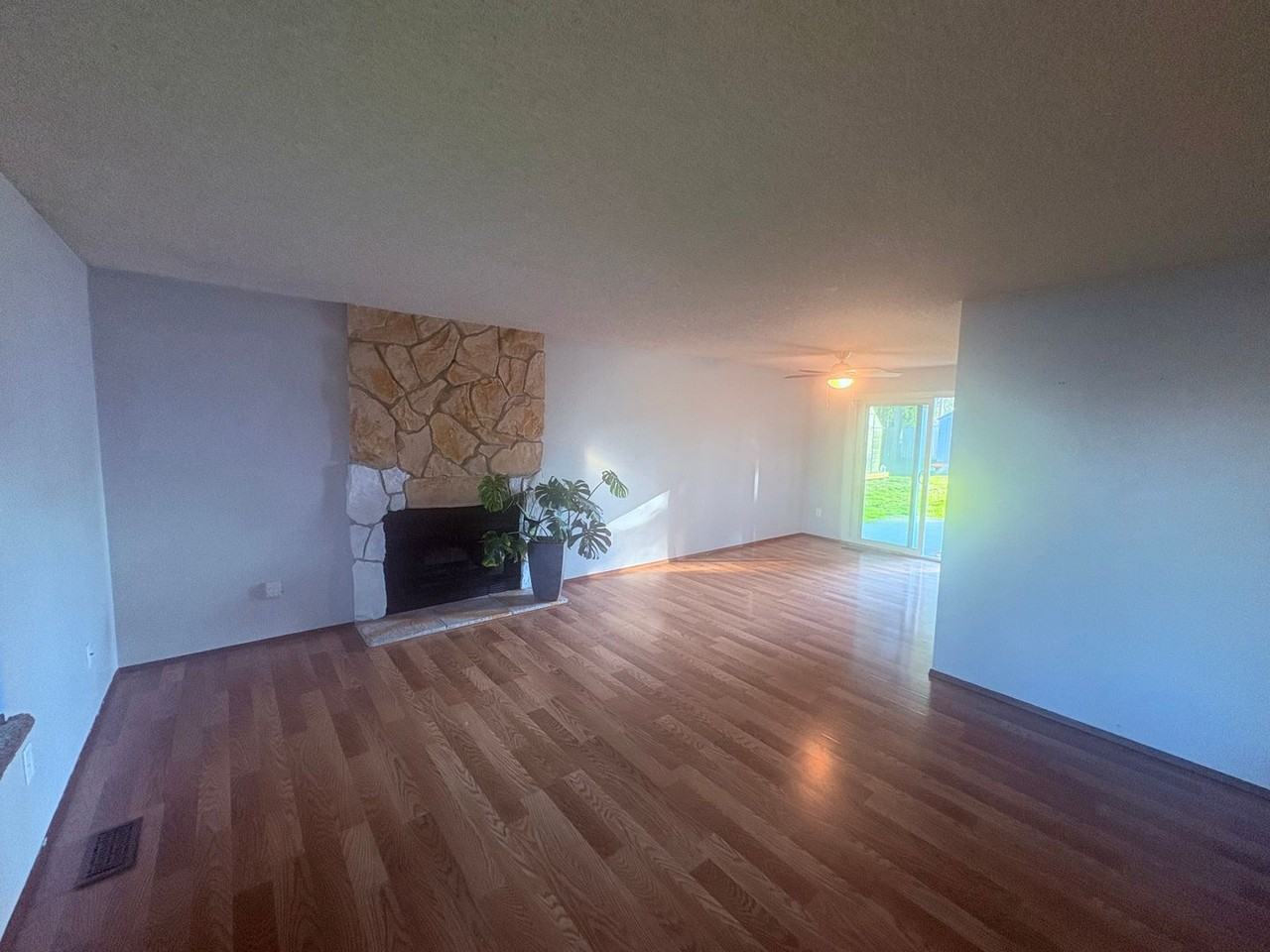 8524 162nd Street Ct E - Photo 5 of 20