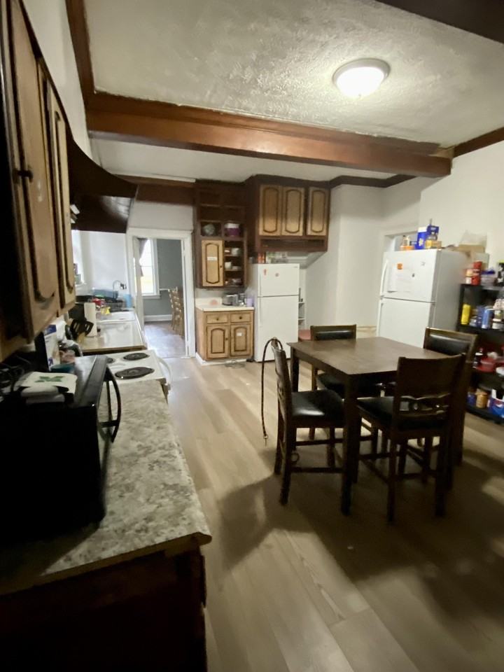 1500 5th Ave - Photo 6 of 19