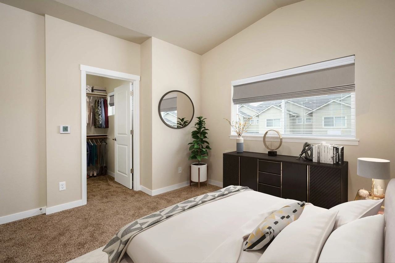 Autumn Woods Apartments - Photo 5 of 27