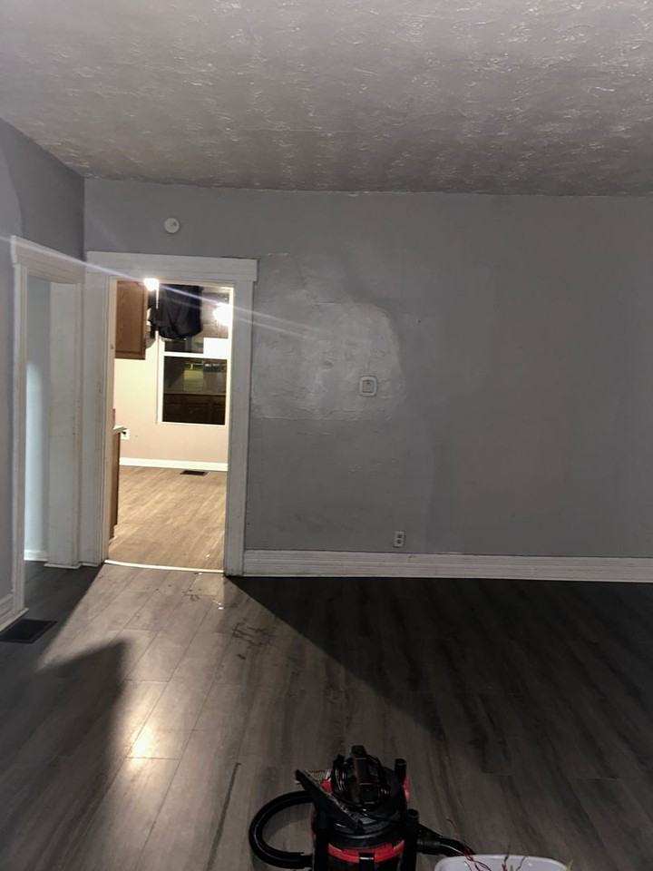 5410 Winchester Ave - Photo 2 of 15