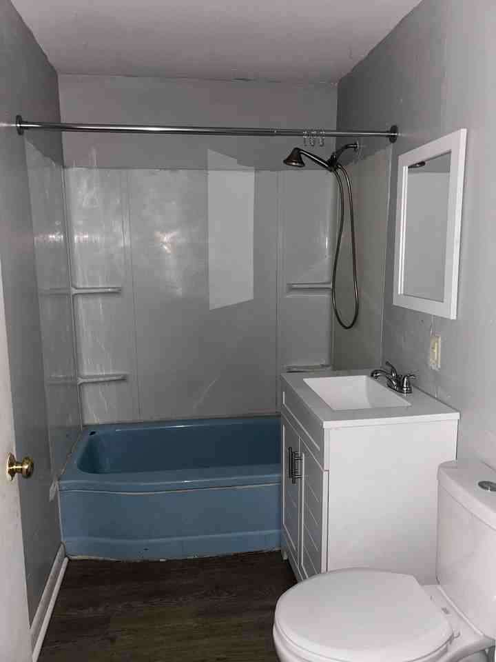 5410 Winchester Ave - Photo 5 of 15