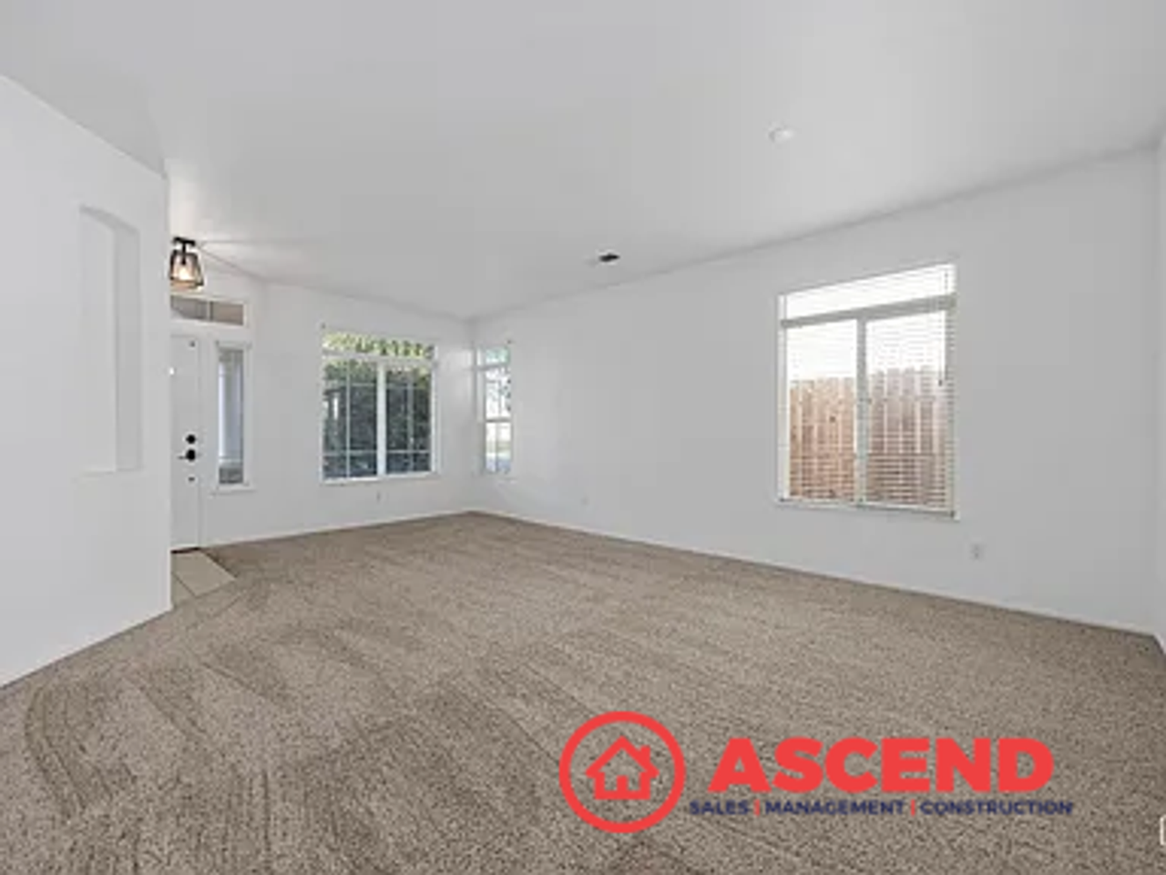 314 Lewisham St - Photo 6 of 28