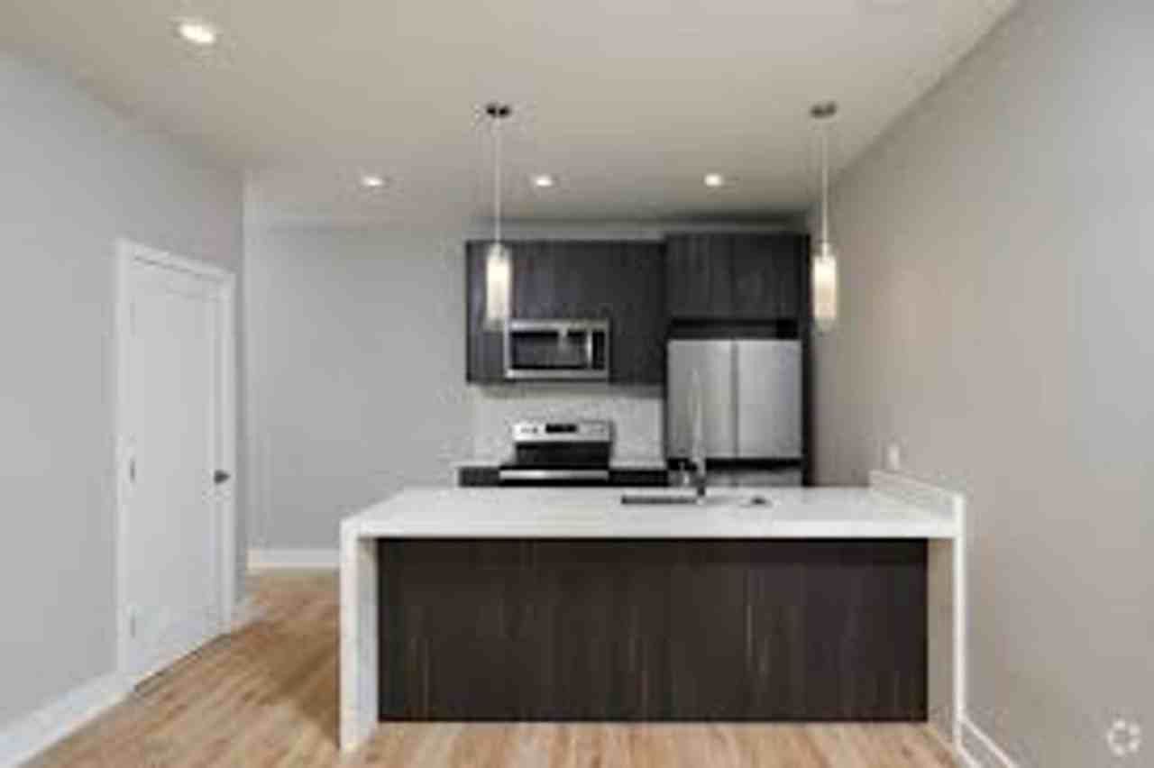 2423 N 7th St - Photo 2 of 8