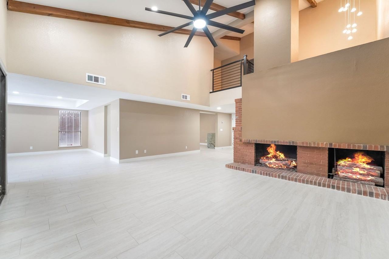 968 Pinehurst Dr - Photo 3 of 50