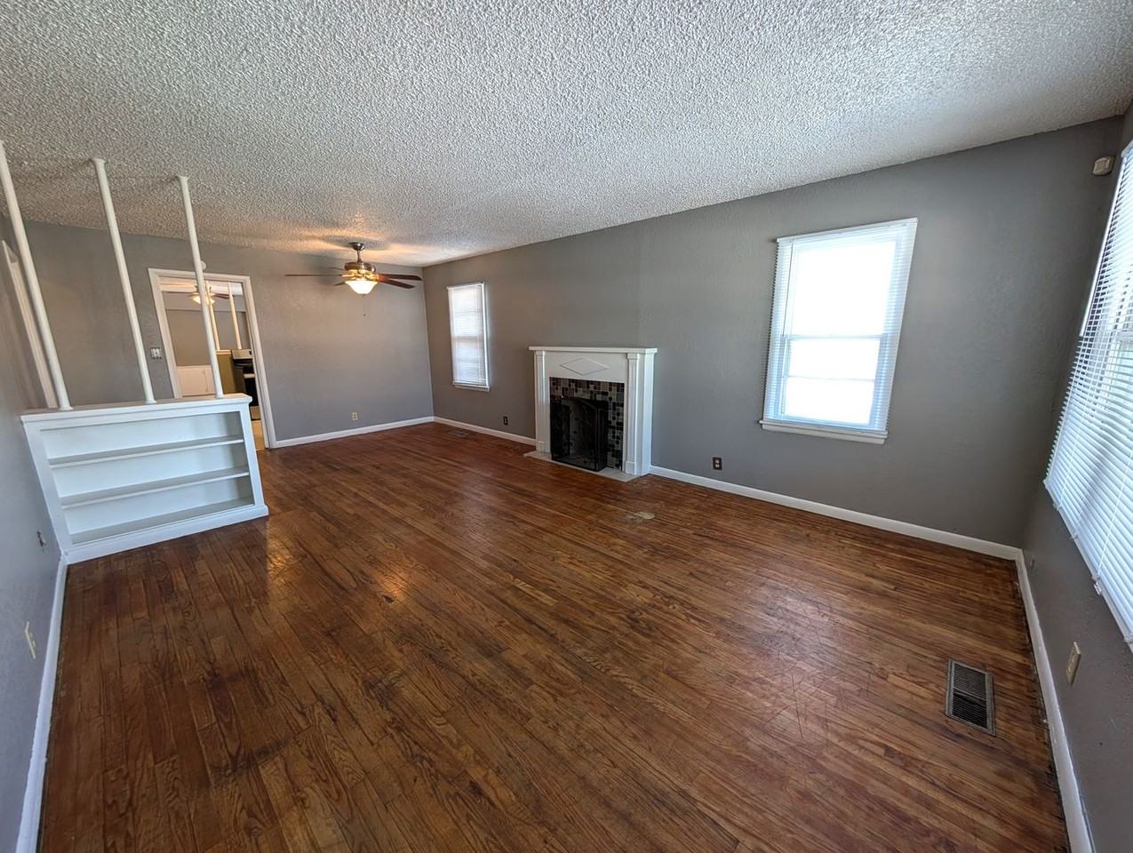 2800 Ne 17th St - Photo 4 of 24