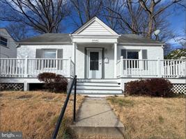 featured image of 10626 S Dunmoor Dr #1