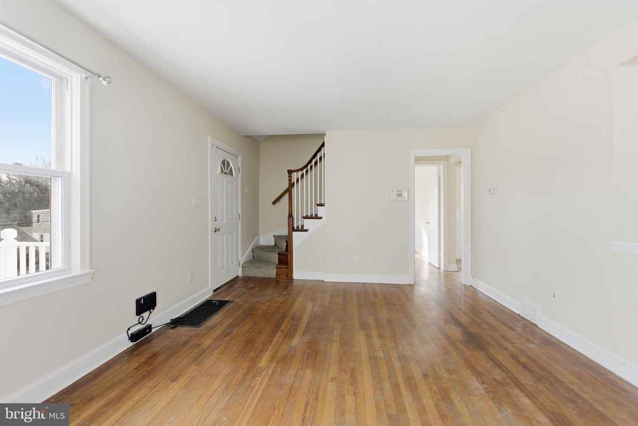 10626 S Dunmoor Dr #1 - Photo 4 of 19