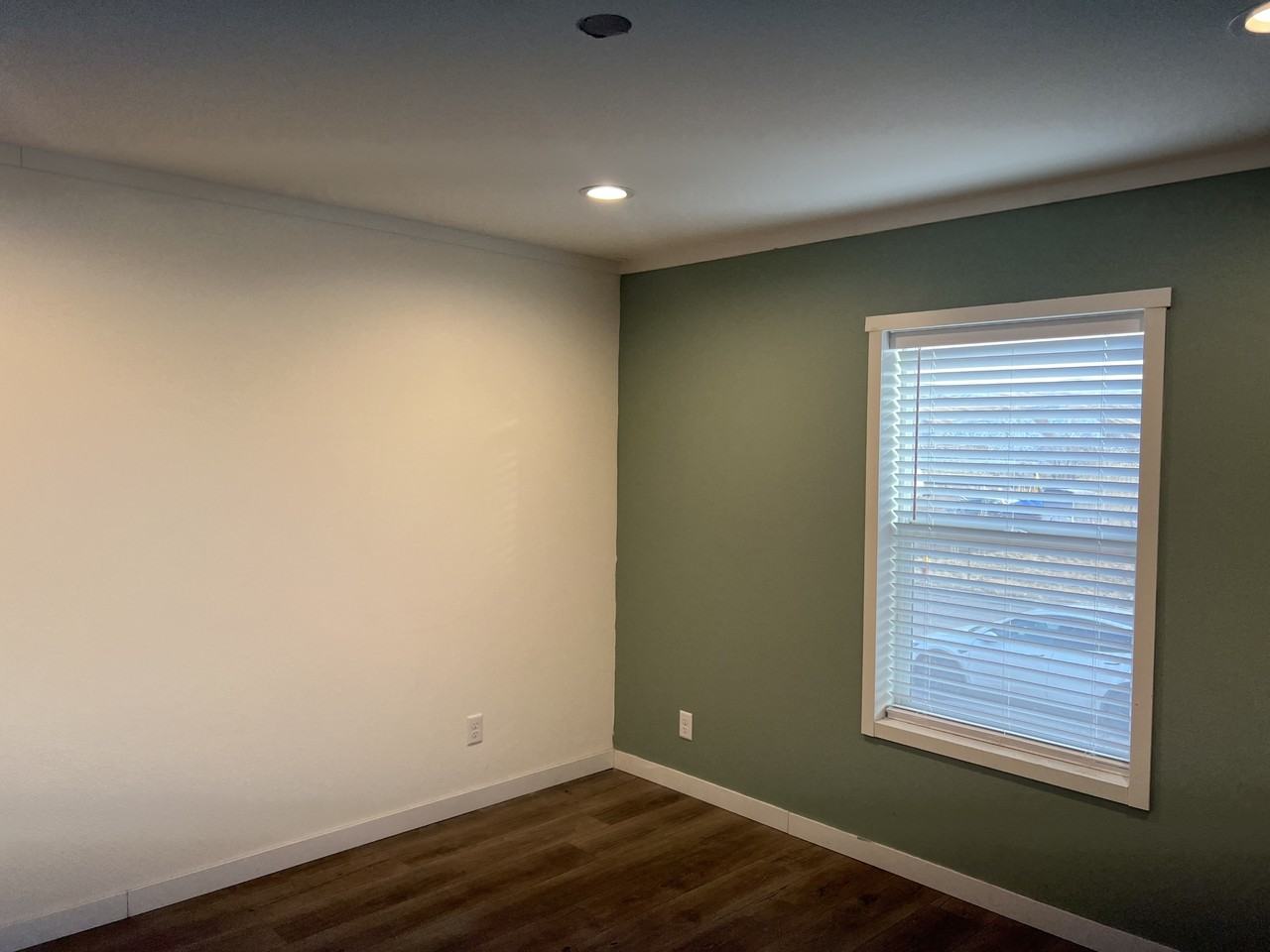 1416 Huntley St - Photo 5 of 25