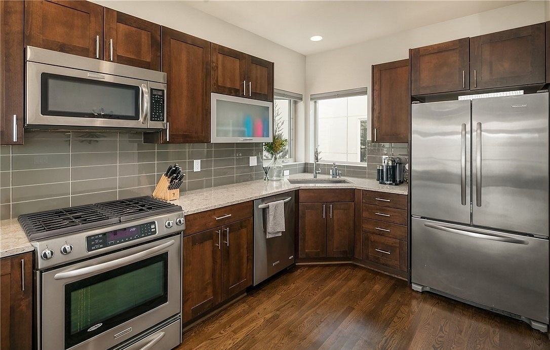 1513 Nw 63rd St #1 - Photo 3 of 10