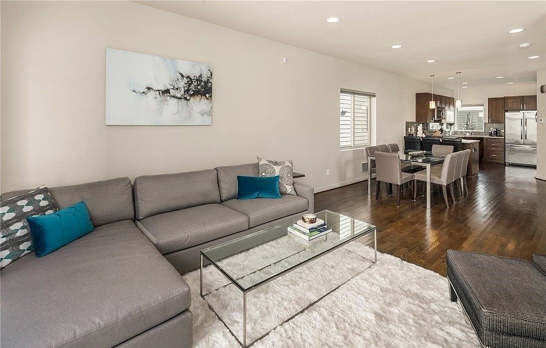 1513 Nw 63rd St #1 - Photo 4 of 10