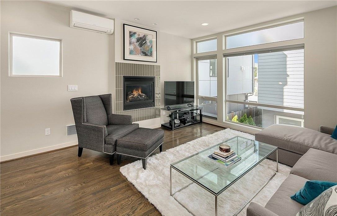 1513 Nw 63rd St #1 - Photo 5 of 10