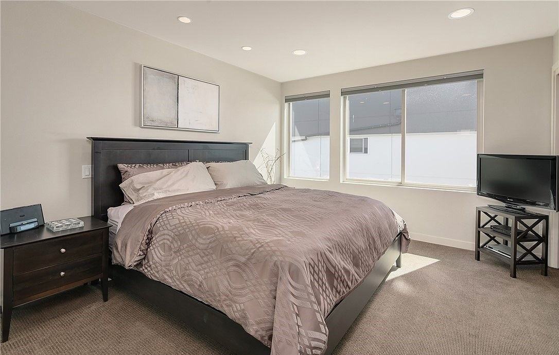 1513 Nw 63rd St #1 - Photo 7 of 10