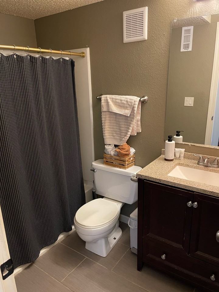 211 Mount Hope Court - Photo 6 of 18