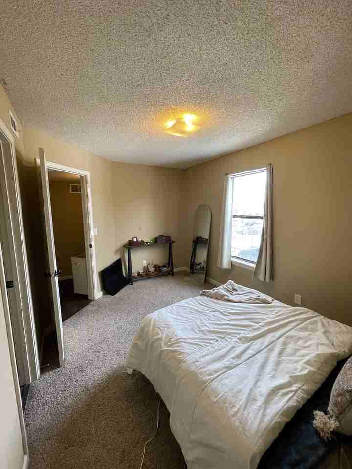 211 Mount Hope Court - Photo 7 of 18