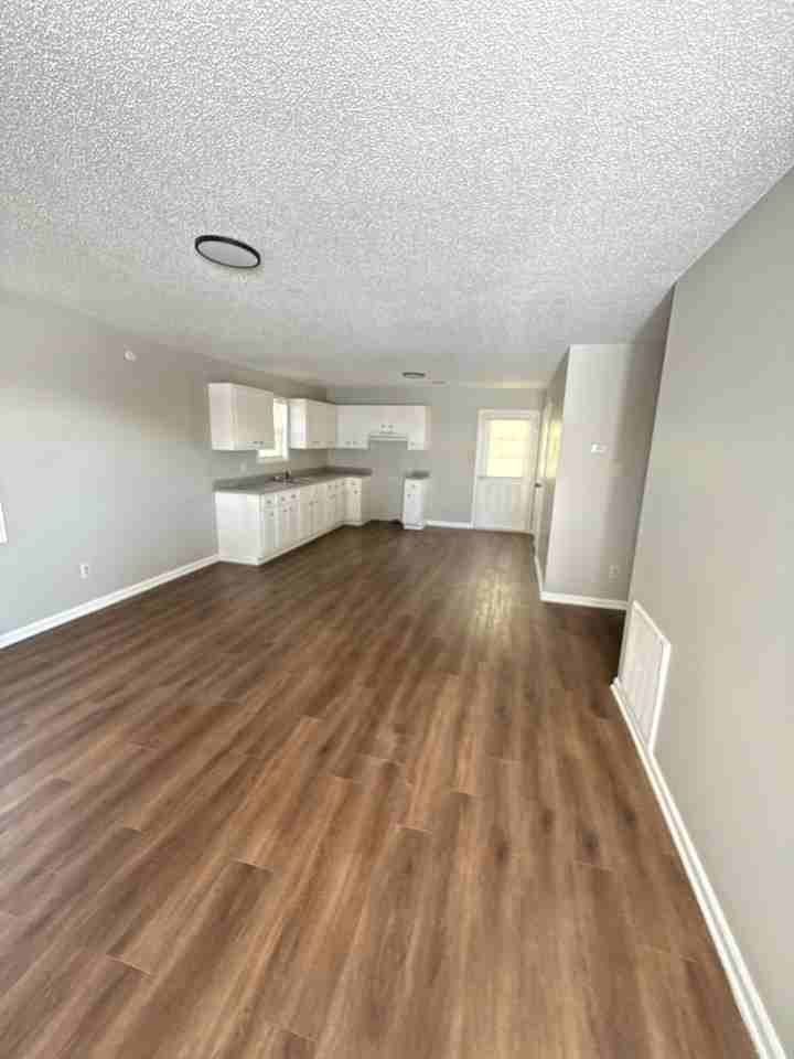 112 N Bond Ave Brownsville TN - Photo 2 of 11